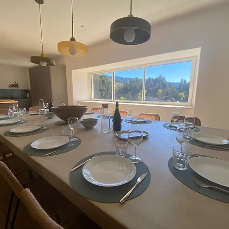 Les Murmures De L'eyrieux, Pour 15 Personnes Casa de Férias *