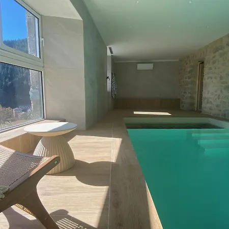 Les Murmures De L'eyrieux, Pour 15 Personnes Vakantiehuis